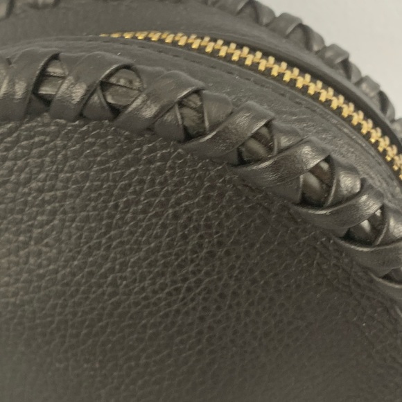 Barney’s NY NEW pebbled leather canteen crossbody - Picture 6 of 9